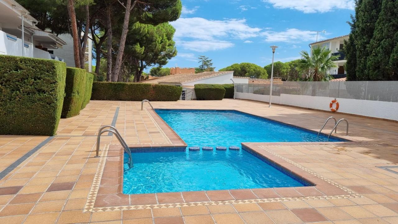 Apartamento Familiar Con Piscina Y Wifi L'Escala Exterior foto